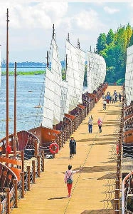 滇池綠道環(huán)草海段鋼浮橋重新向公眾開放